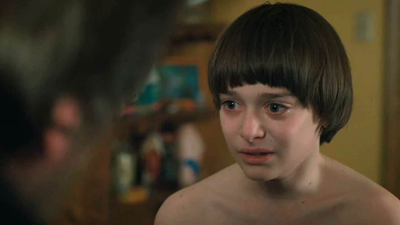 What Happens In Stranger Things Season 2? - Stranger Things Season 2 Recap